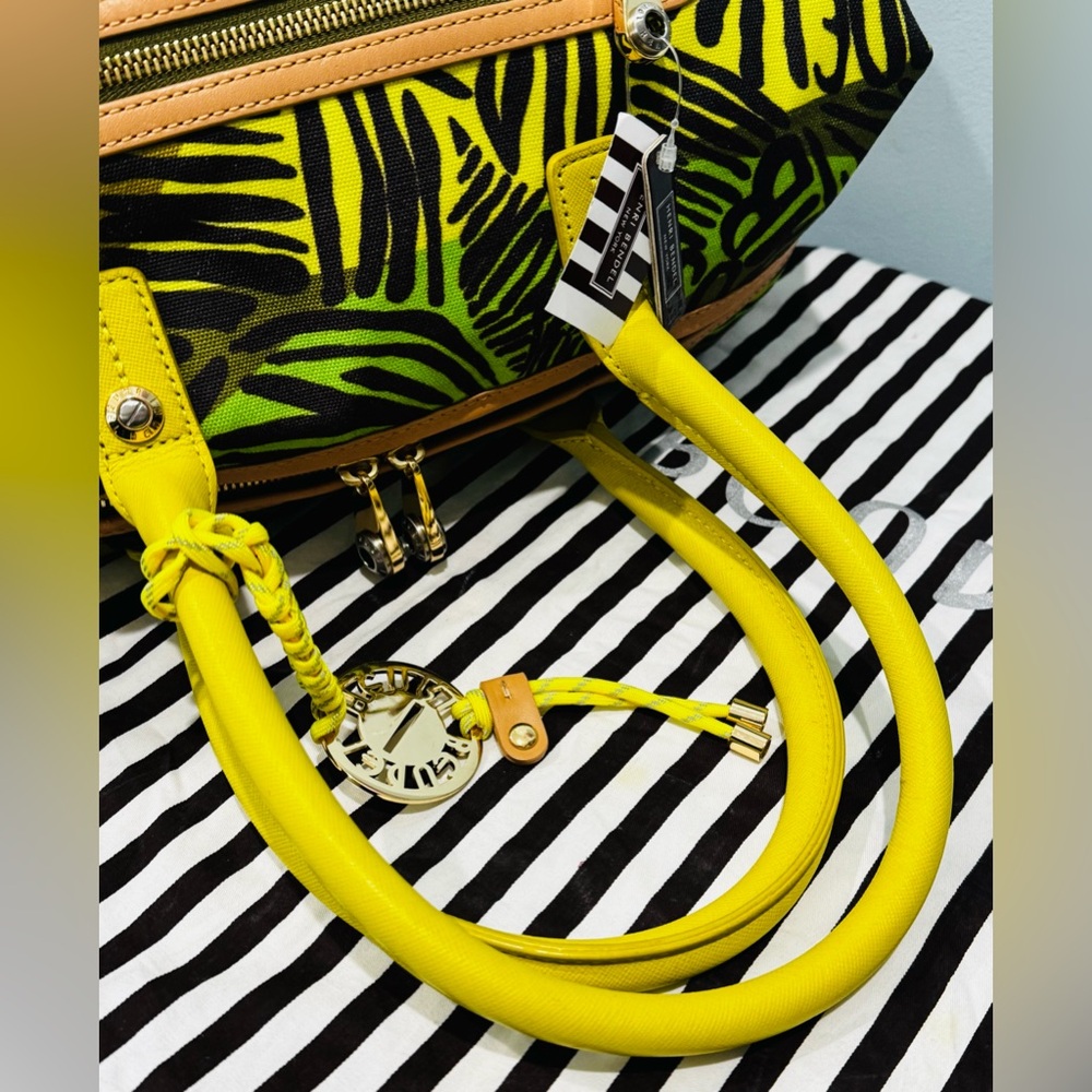 henri bendel Graphic Undercover Satchel NWT - Picture 10 of 13